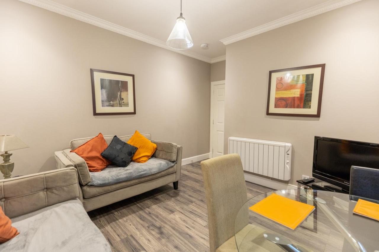 Two Bedroom Apartment Within Walking Distance To City Centre EDI Exterior foto